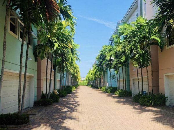 425 NE 1st Street, Pompano Beach, FL 33060