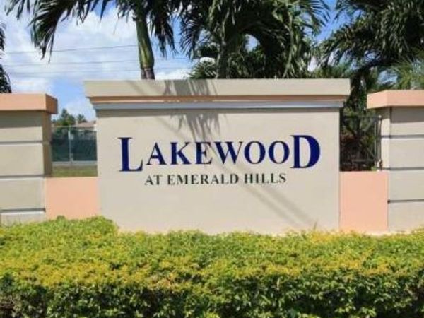 3640 N 56th Avenue, Unit 401, Hollywood, FL 33021
