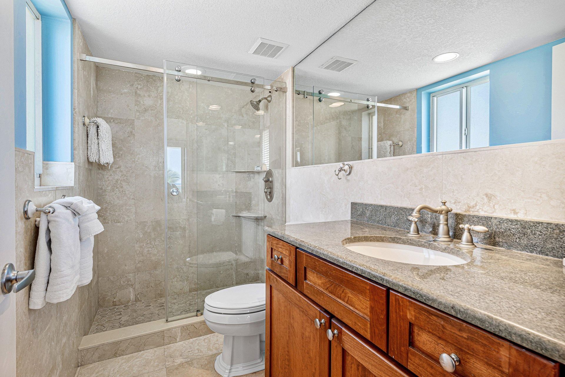 2080 E Hillsboro Boulevard, Unit 407, Deerfield Beach, FL 33441 Photo