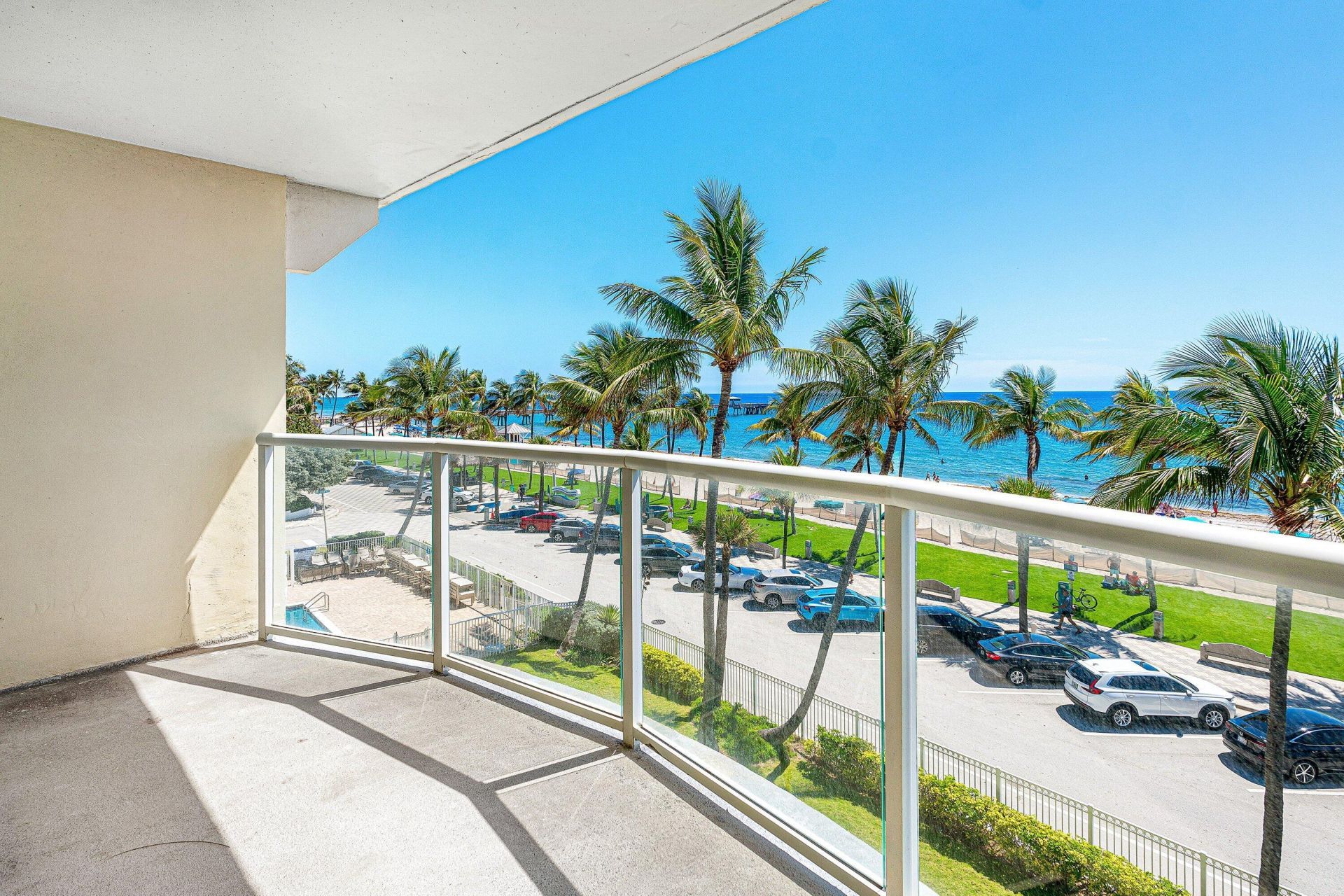 2080 E Hillsboro Boulevard, Unit 407, Deerfield Beach, FL 33441 Photo