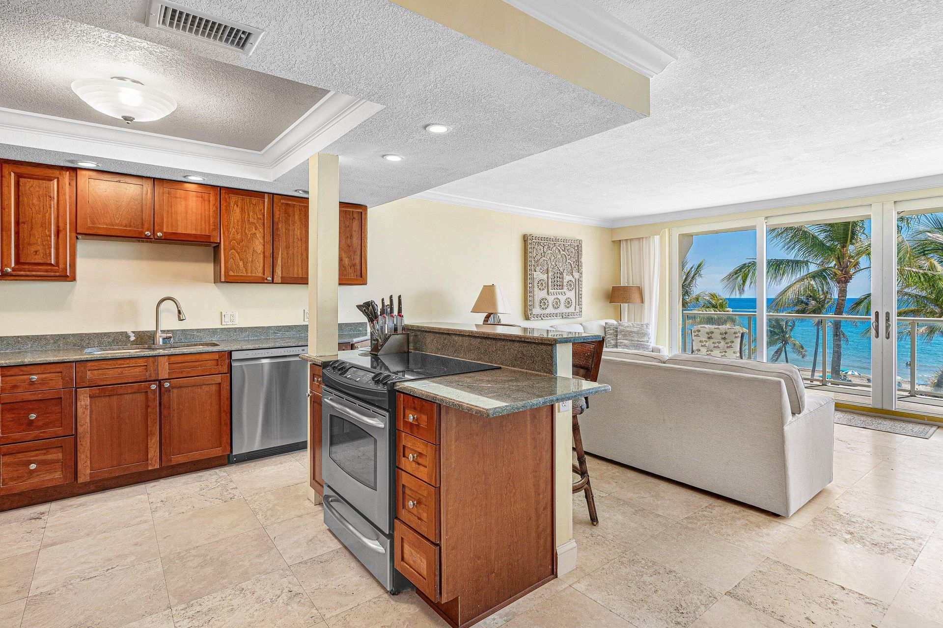 2080 E Hillsboro Boulevard, Unit 407, Deerfield Beach, FL 33441 Photo