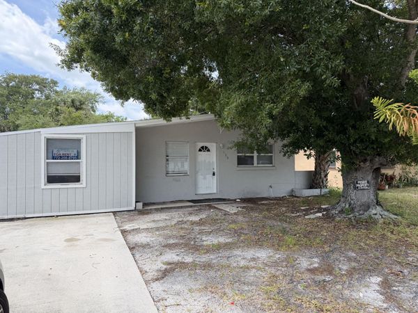 115 Maple Avenue, Fort Pierce, FL 34982
