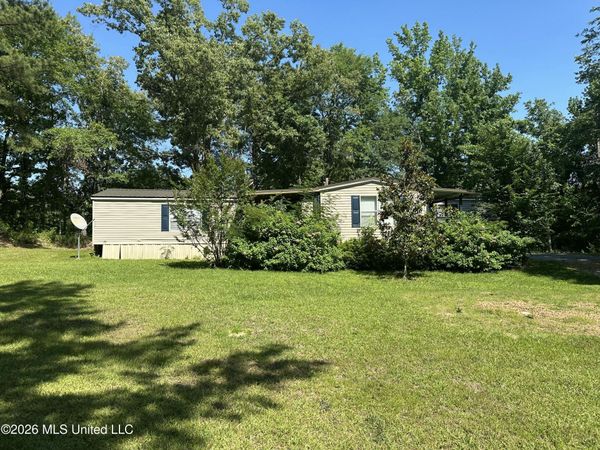 4084 Sand Hill Road, Lexington, MS 39095