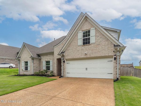 235 Magnolia Hts Drive, Hernando, MS 38632