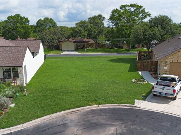 1732 Nordberg , Seguin, TX 78155