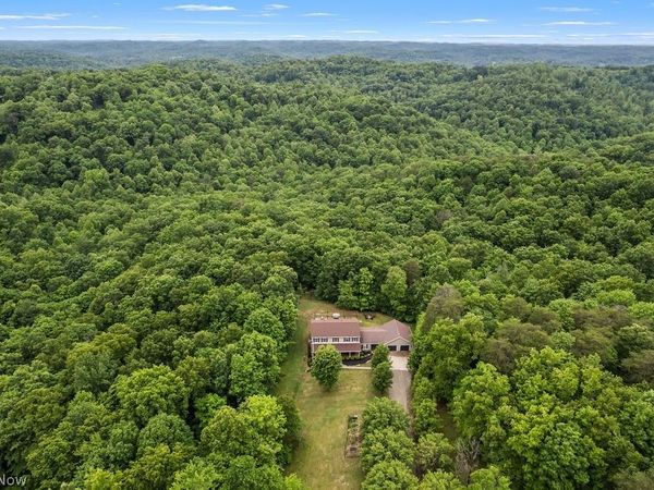 3720 Chesterville Road, Mineral Wells, WV 26150