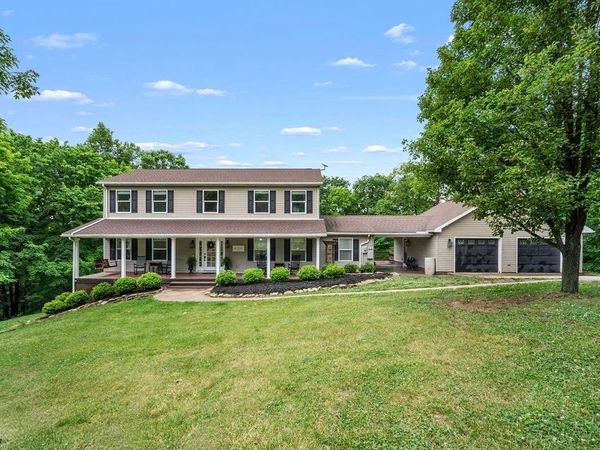 3720 Chesterville Road , Mineral Wells, WV 26150