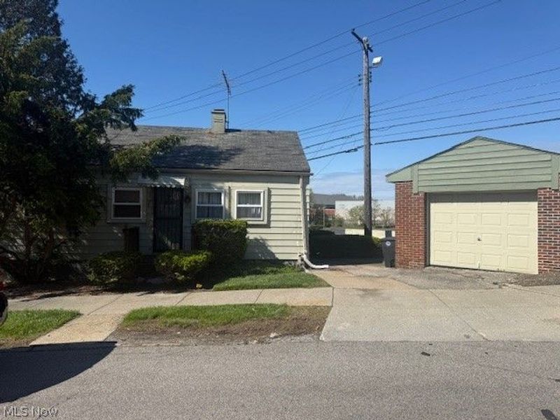 1861 Torbenson Drive, Cleveland, OH 44112 Photo 1