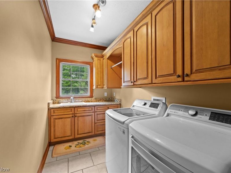 6424 Highland Green Drive, Medina, OH 44256 Photo 18