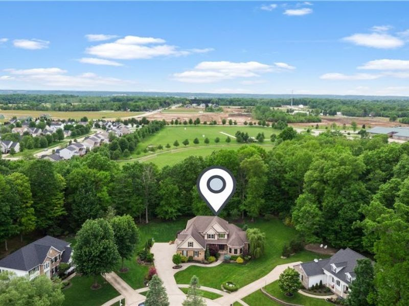 6424 Highland Green Drive, Medina, OH 44256 Photo 2