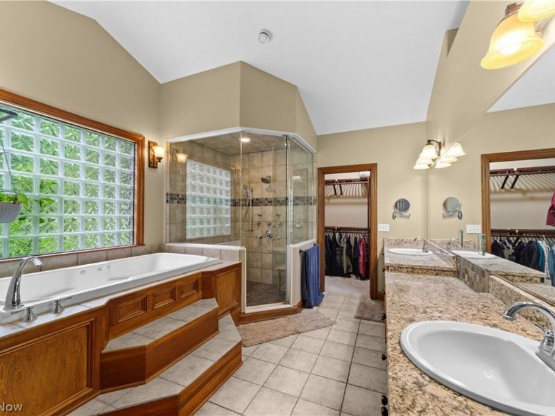 6424 Highland Green Drive, Medina, OH 44256 Photo 23