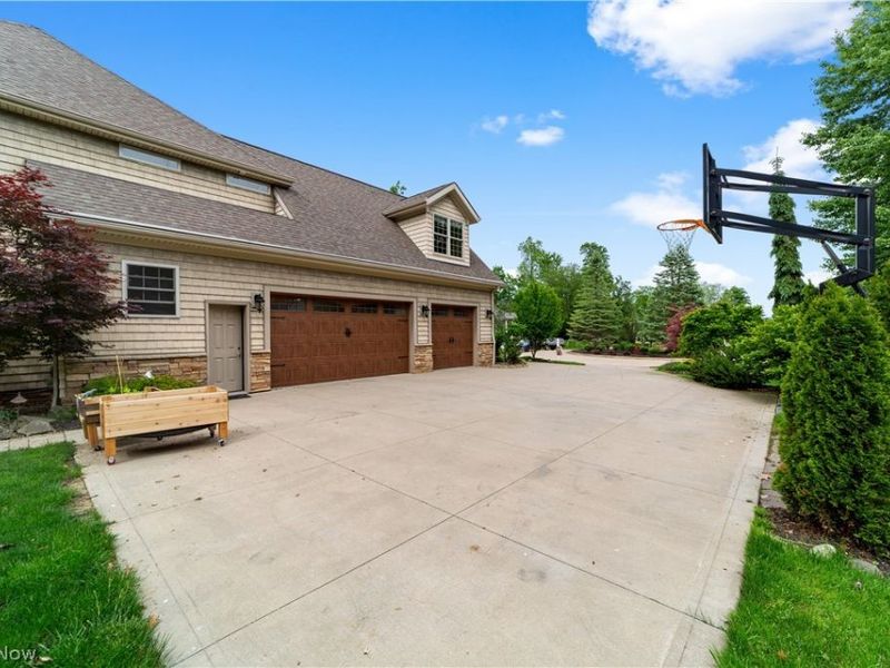 6424 Highland Green Drive, Medina, OH 44256 Photo 39