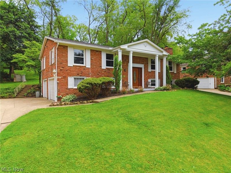 1212 Linwood Avenue SW, North Canton, OH 44720 Photo 2