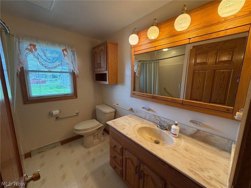 3215 Knollridge Circle NE, Canton, OH 44721 Photo 10