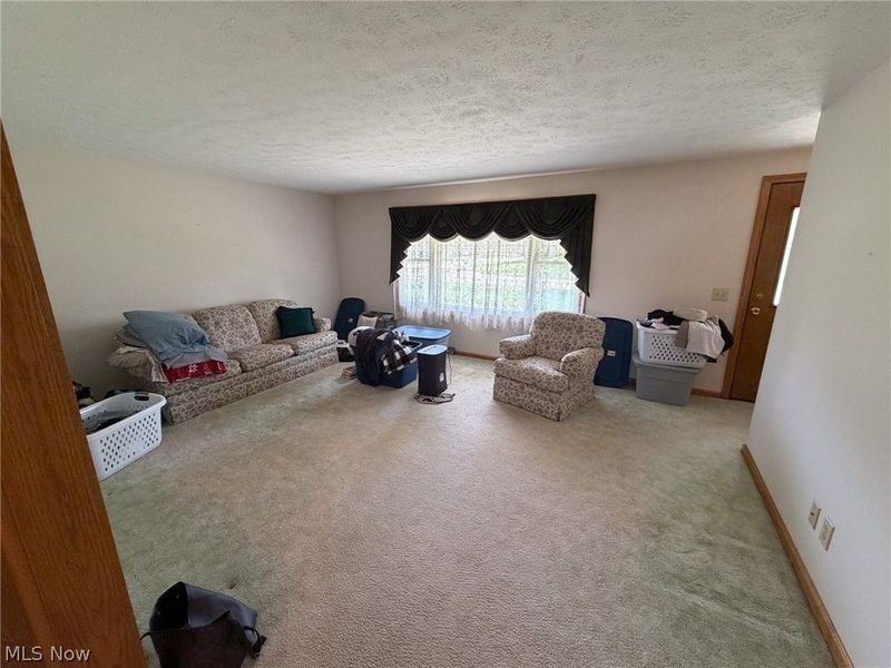 3215 Knollridge Circle NE, Canton, OH 44721 Photo 6
