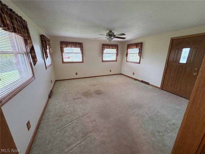 3215 Knollridge Circle NE, Canton, OH 44721 Photo 7