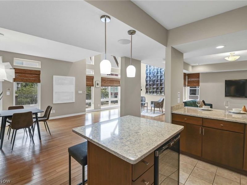 7407 Battery Park Boulevard, Unit H7407, Cleveland, OH 44102 Photo 10