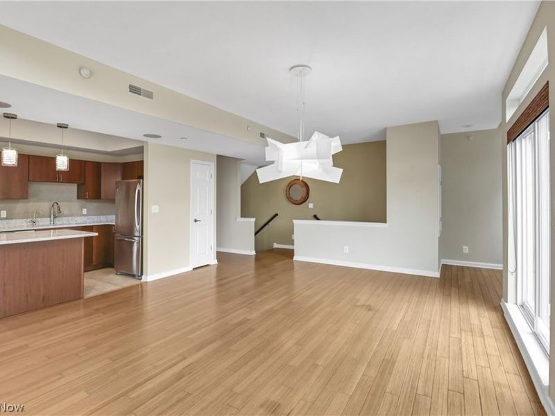 7407 Battery Park Boulevard, Unit H7407, Cleveland, OH 44102 Photo 12