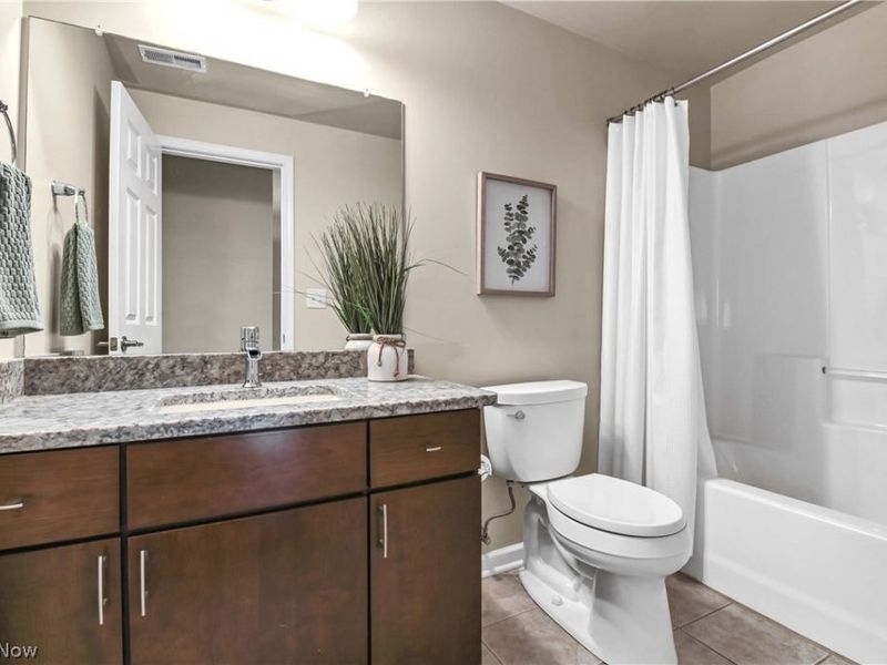7407 Battery Park Boulevard, Unit H7407, Cleveland, OH 44102 Photo 26
