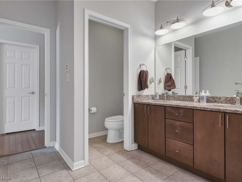 7407 Battery Park Boulevard, Unit H7407, Cleveland, OH 44102 Photo 27