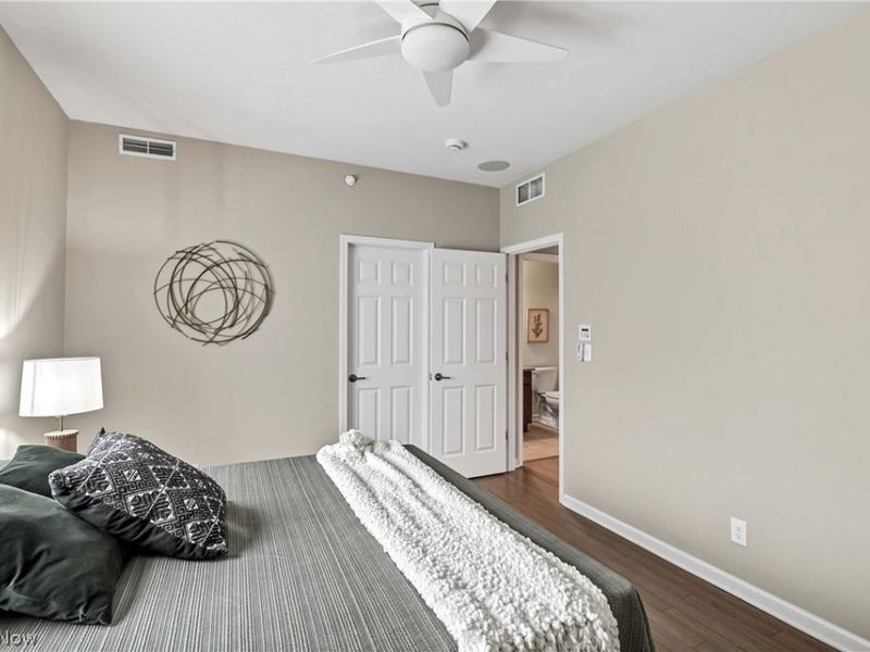 7407 Battery Park Boulevard, Unit H7407, Cleveland, OH 44102 Photo 28