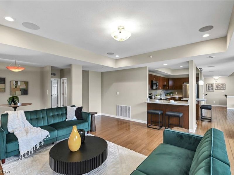 7407 Battery Park Boulevard, Unit H7407, Cleveland, OH 44102 Photo 3