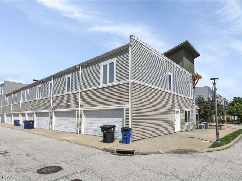 7407 Battery Park Boulevard, Unit H7407, Cleveland, OH 44102 Photo 37