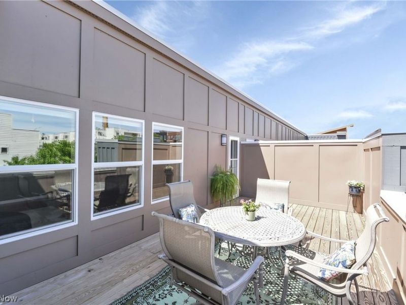 7407 Battery Park Boulevard, Unit H7407, Cleveland, OH 44102 Photo 5