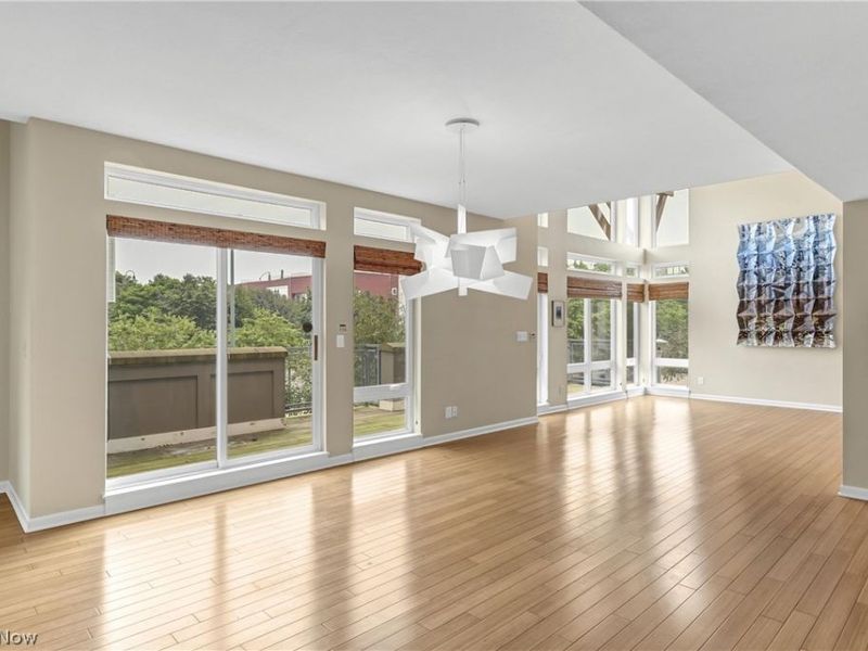 7407 Battery Park Boulevard, Unit H7407, Cleveland, OH 44102 Photo 8