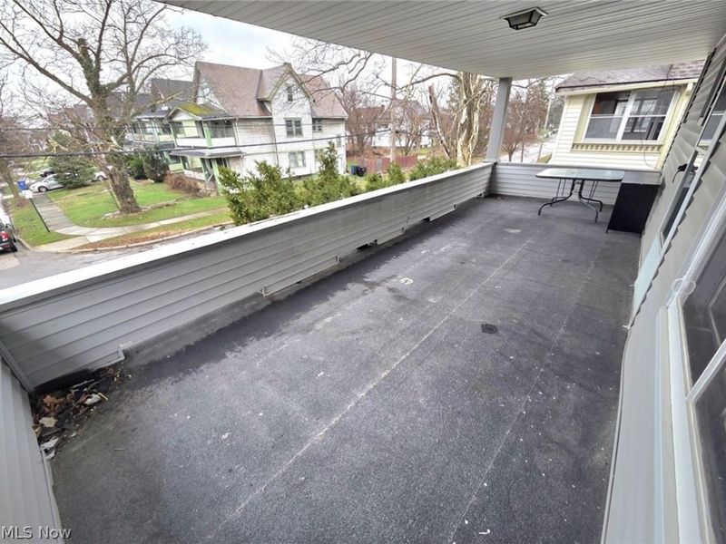 16902 Endora Road, Cleveland, OH 44112 Photo 3