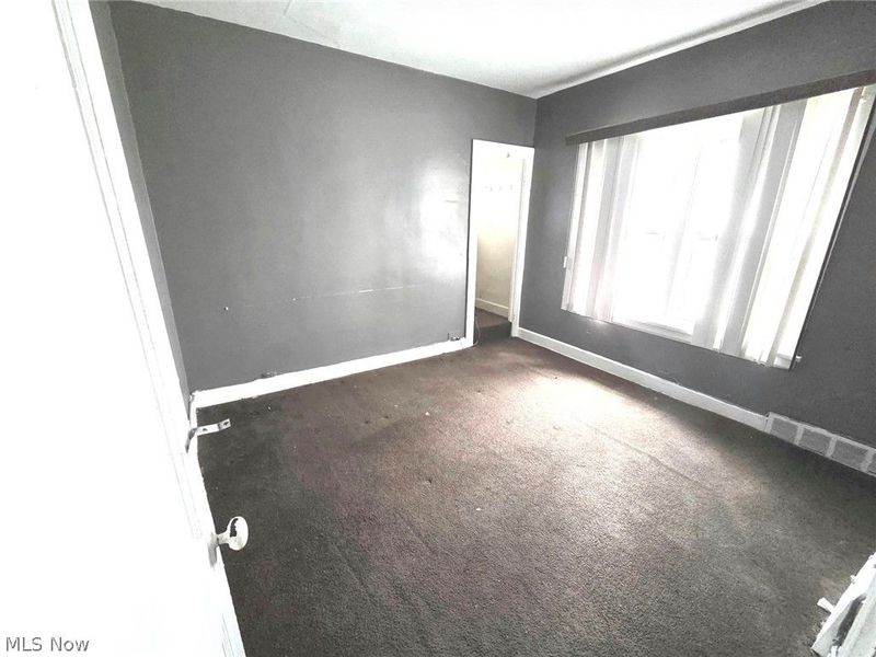 16902 Endora Road, Cleveland, OH 44112 Photo 4
