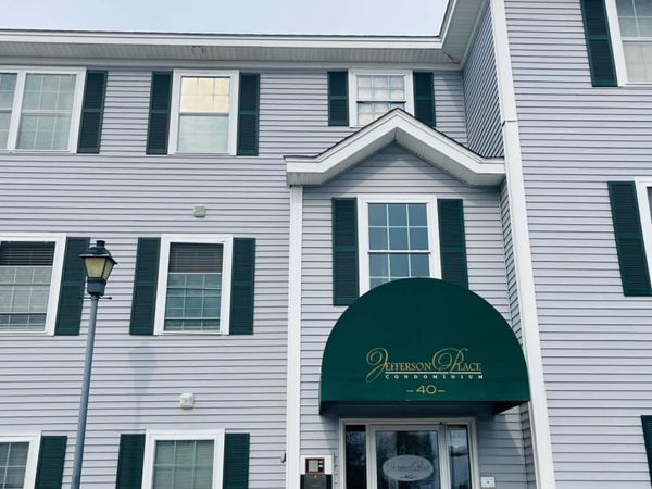 40 Eastern Avenue, Unit 201, Manchester, NH 03104