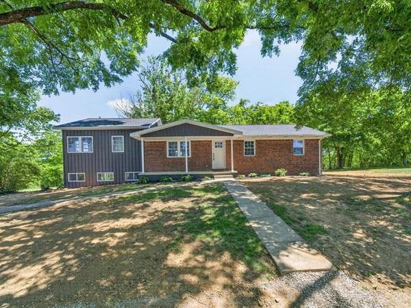 2155 Fairview Rd, Byrdstown, TN 38549