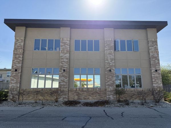 915 Haywood Drive, Madison, WI 53715