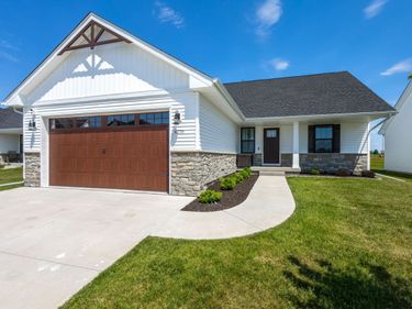 6779 Genesis Way, Bettendorf, IA 52722