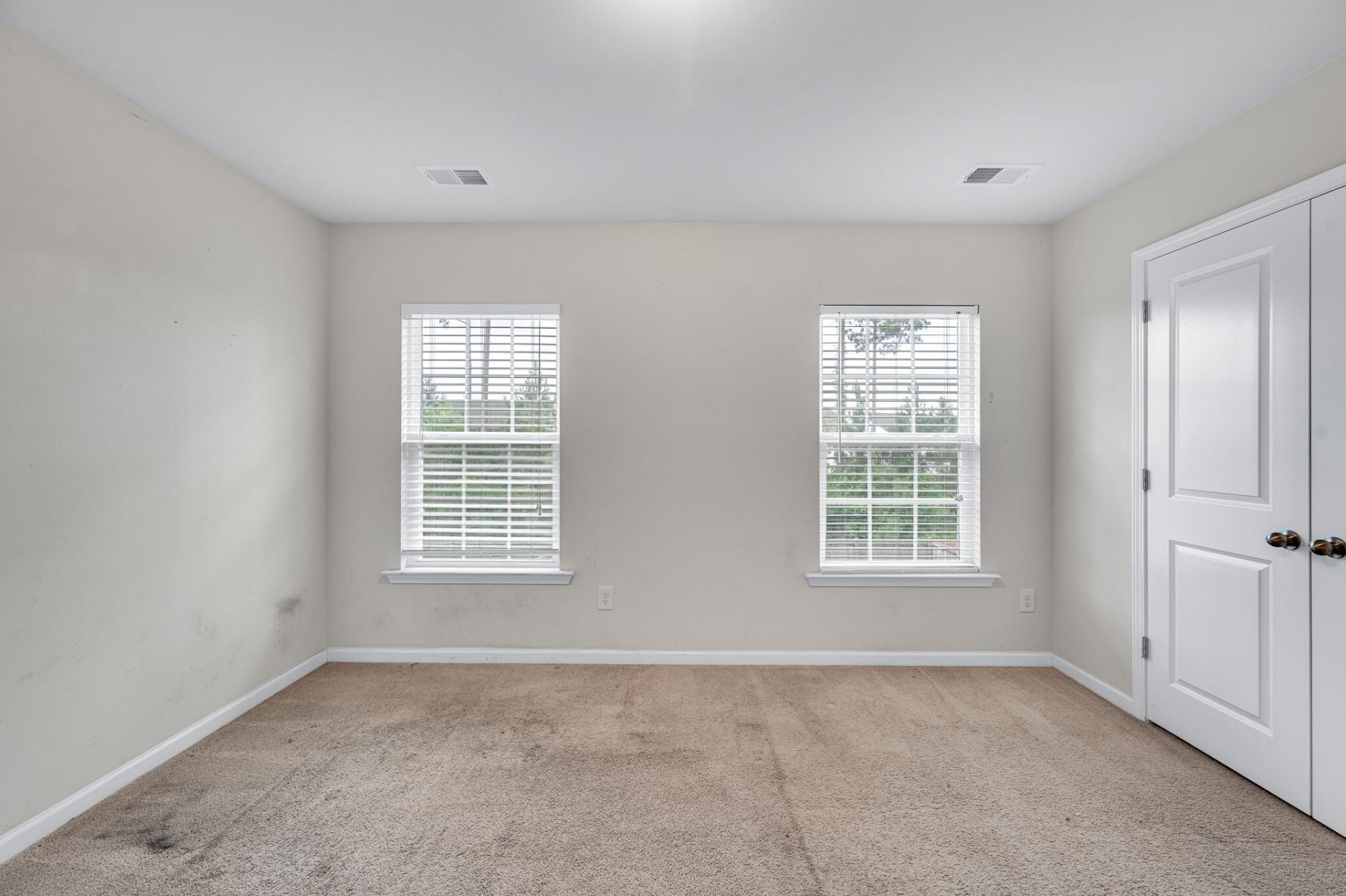 664 Redbud Lane Photo 14