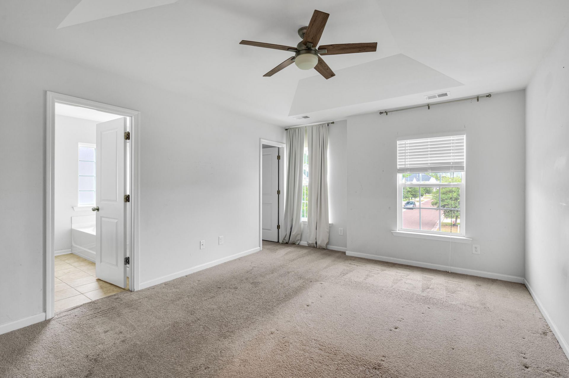 664 Redbud Lane Photo 15