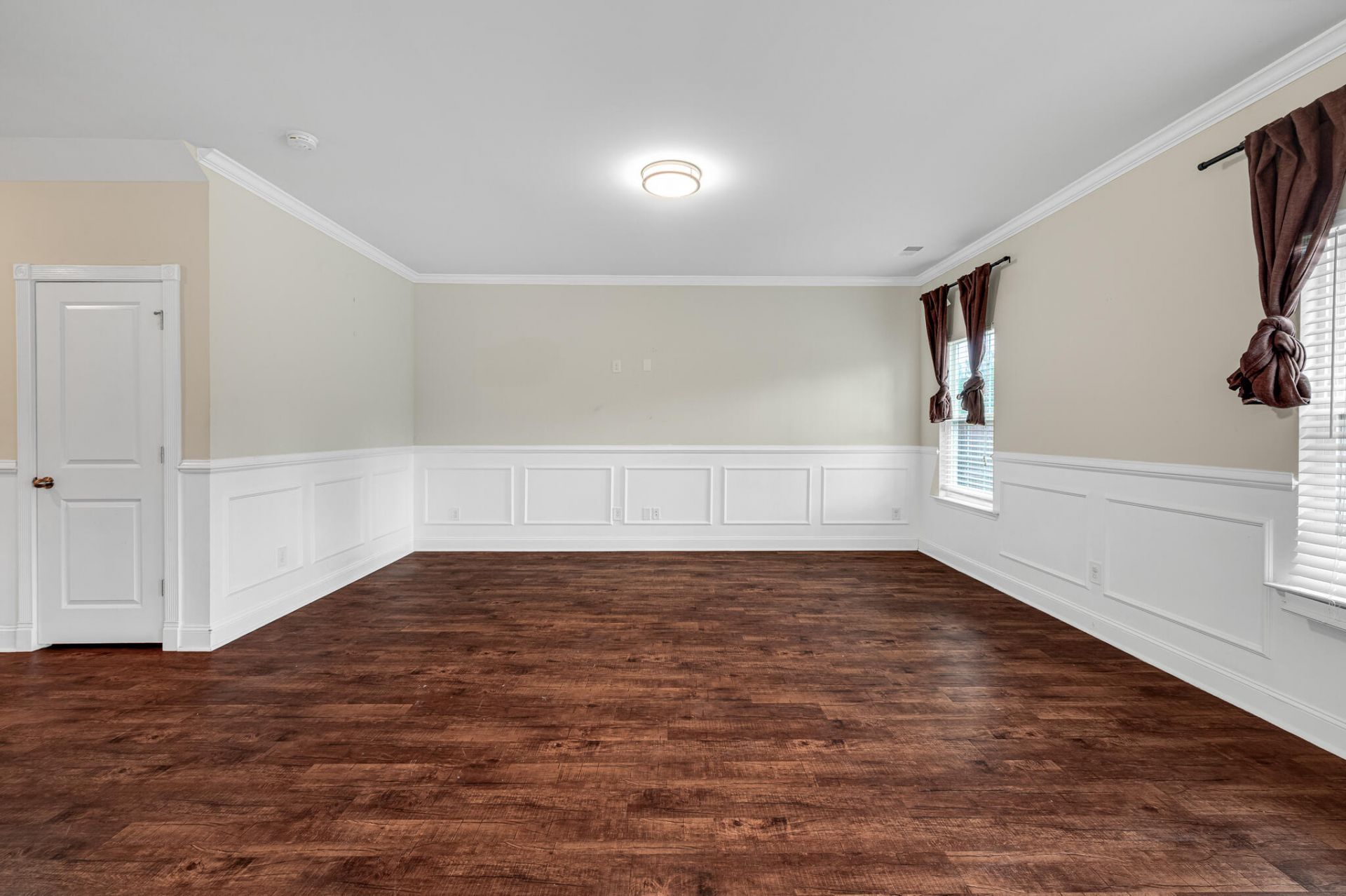 664 Redbud Lane Photo 4