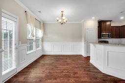664 Redbud Lane photo 4