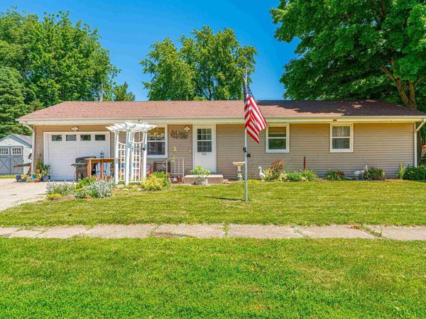 302 NW WALNUT Street, Atlanta, IL 61723