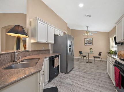 7091 Lost Lake Ln, Roseville, CA 95747 Photo