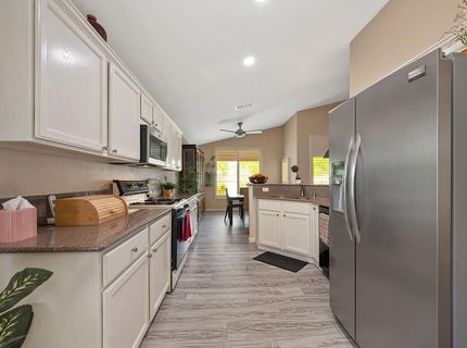 7091 Lost Lake Ln, Roseville, CA 95747 Photo