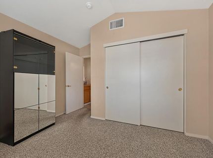 7091 Lost Lake Ln, Roseville, CA 95747 Photo
