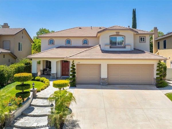 27319 Duxbury, Valencia, CA 91354