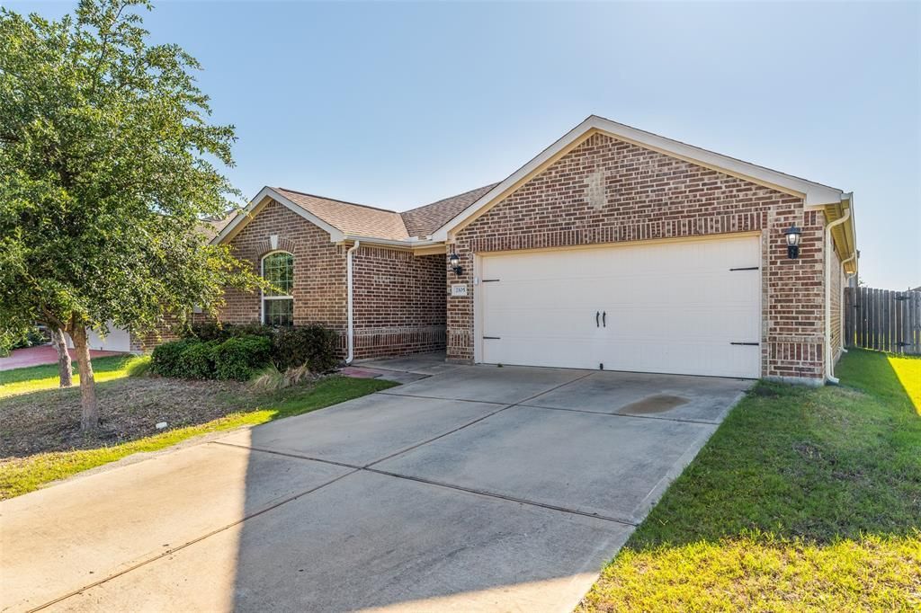 2105 Old Harbor Way, Princeton, TX 75407 Main Photo