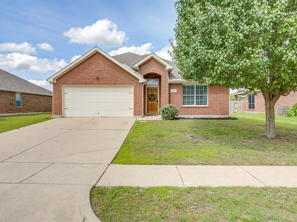 1124 Mourning Dove Drive , Burleson, TX 76028