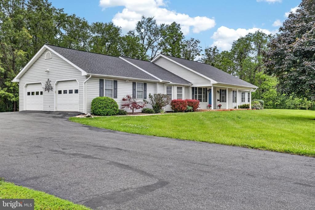 28 Fravel Court , Woodstock, VA 22664 Main Photo