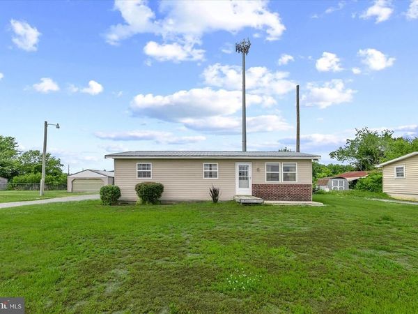 22984 HOLLYVILLE ROAD , HARBESON, DE 19951