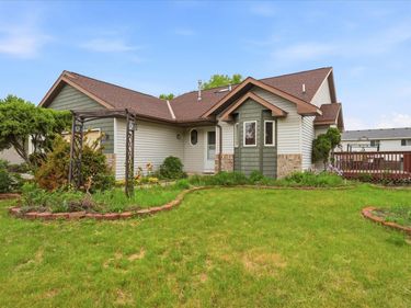 7208 90th Trail N, Brooklyn Park, MN 55445