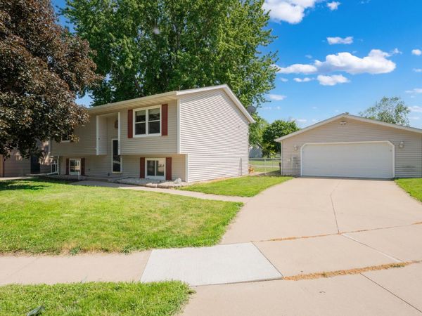 3640 8 1/2 Street NW, Rochester, MN 55901